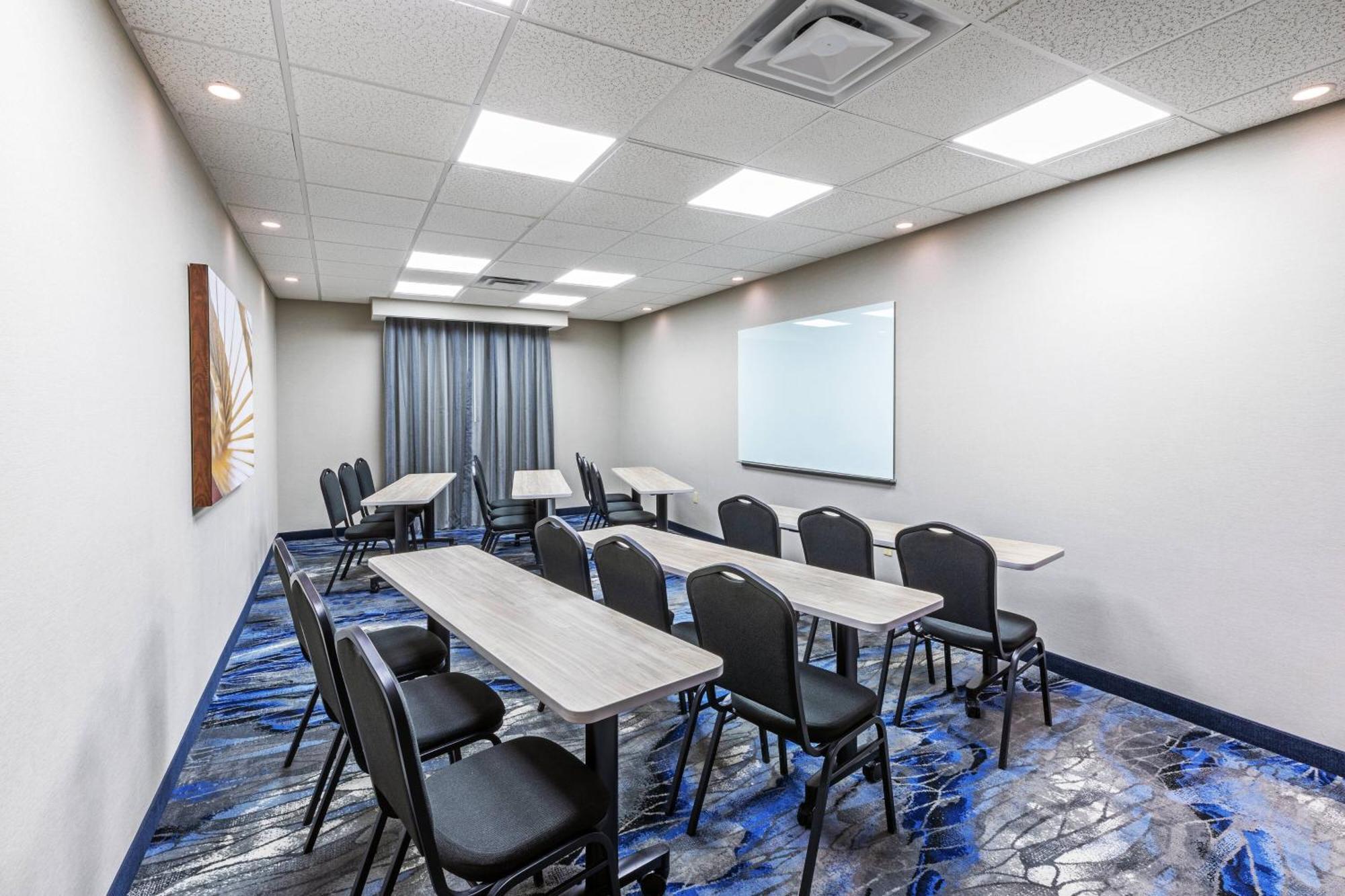 Fairfield Inn & Suites Tulsa Downtown Arts District Bagian luar foto